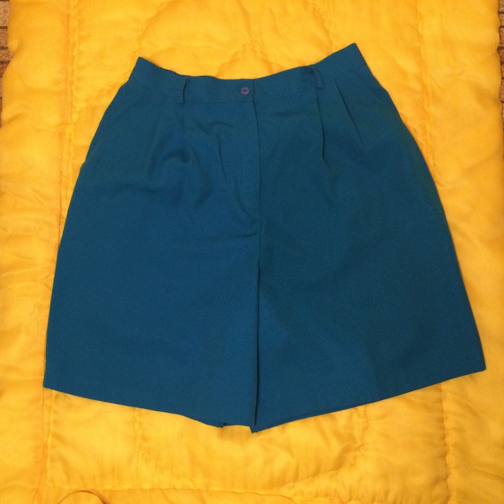 Requirements Women’s Blue Shorts